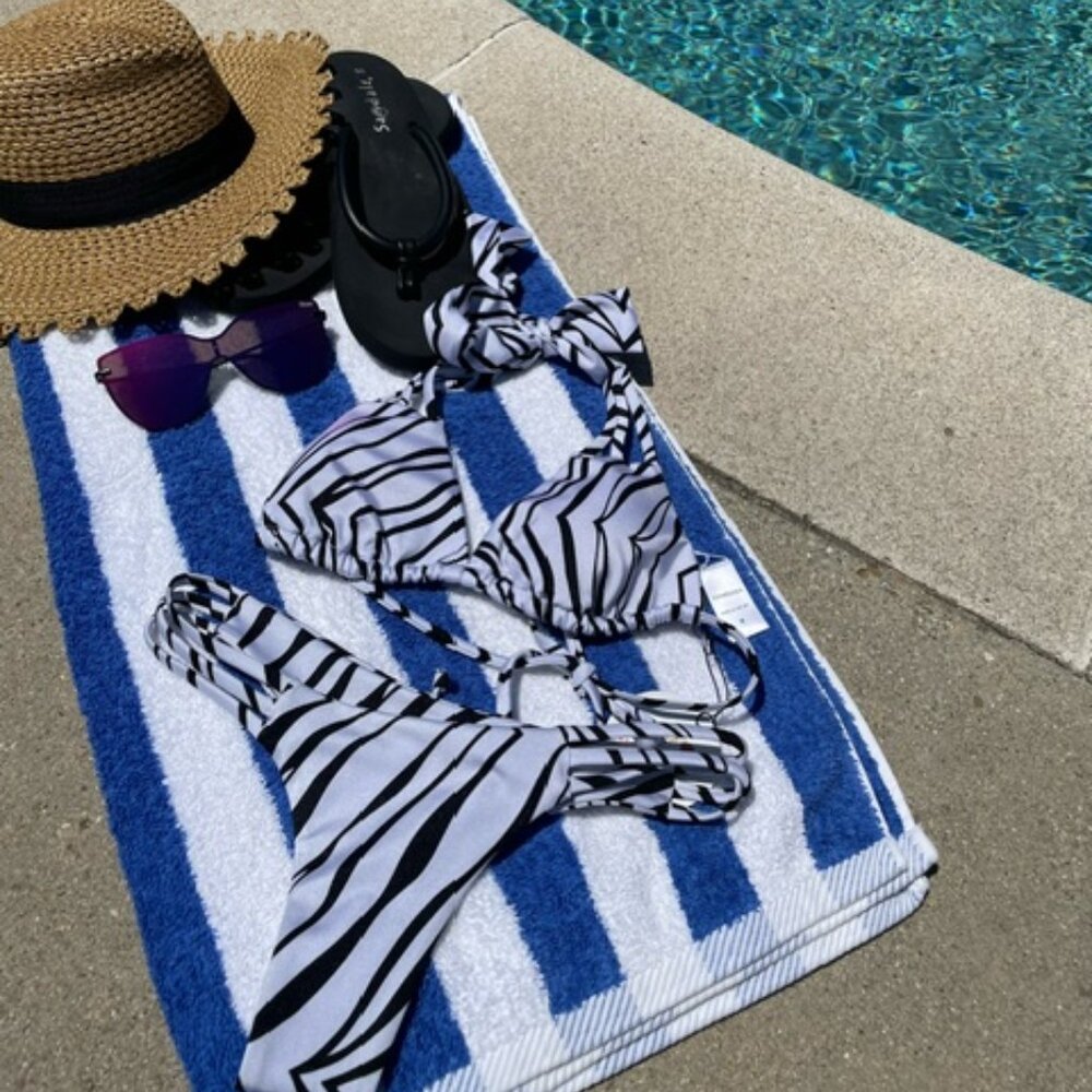 NWT* SWIMWORTHY SWIMWEAR SET